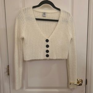 Urban Outfitters White Cropped Sweater